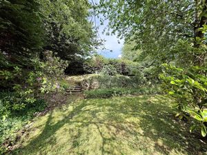 Photo 27- click for photo gallery